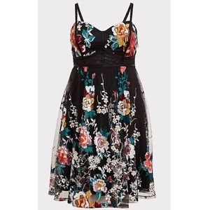 NWOT Torrid Special Occassion Black Floral Embroidered Mesh Dress size 24